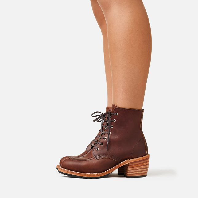 Red Wing Heeled Boot in Amber Harness Leather | GER120835