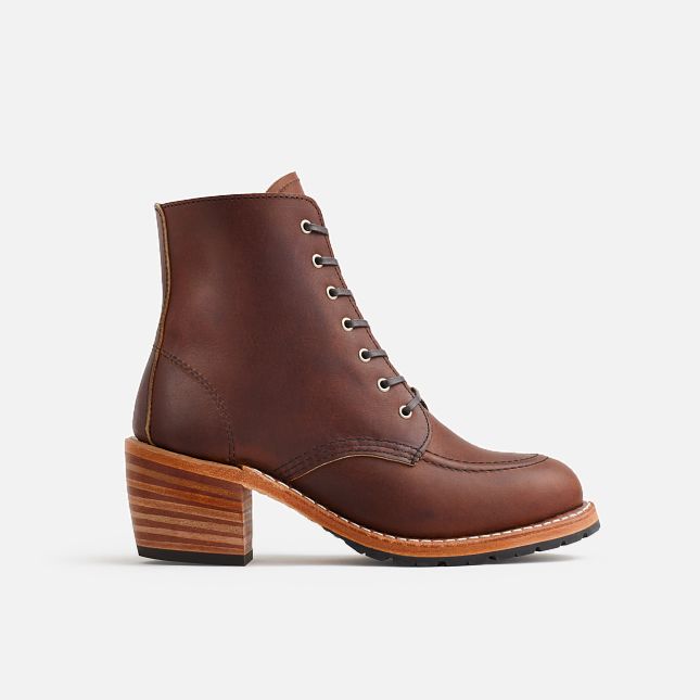 Red Wing Heeled Boot in Amber Harness Leather | GER120835