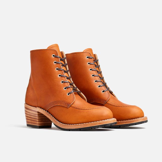 Red Wing Heeled Boot in Oro Legacy Leather | NDV843517